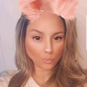 Meet your Posher, Johana